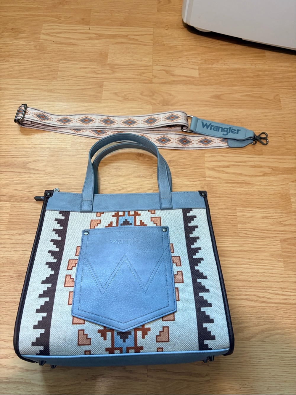 Wrangler Light Blue Southwestern Pattern Tote with Removable Strap